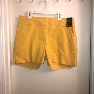 NY&C Yellow short. Size M. NWT